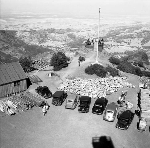 mount_diablo_summit_museum_construction_1939.jpg