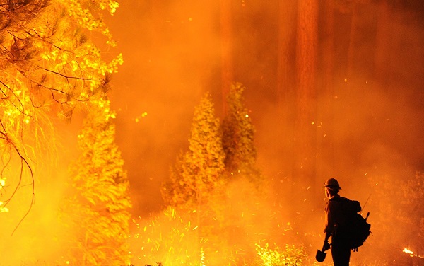 US_NEWS_CALIF-WILDFIRE_.jpg