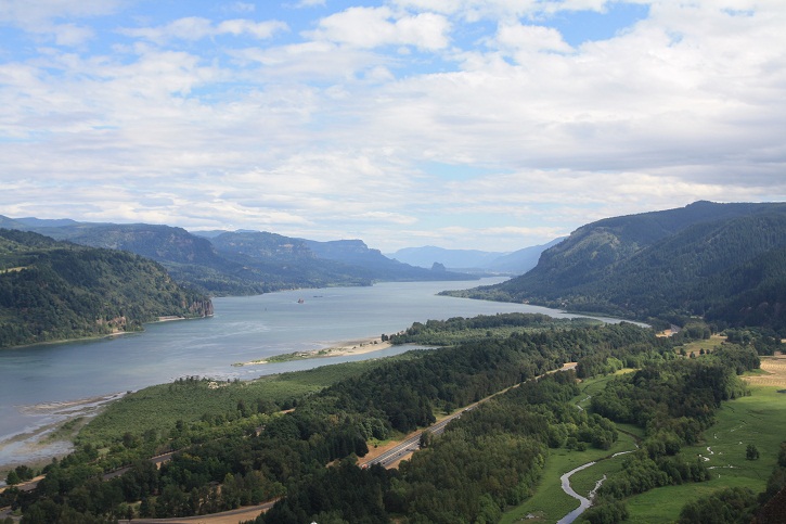 07.7 columbia river 2.jpg