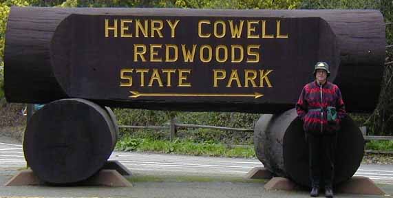 HenryCowellRedwoodsStataParkEneranceSign.jpg