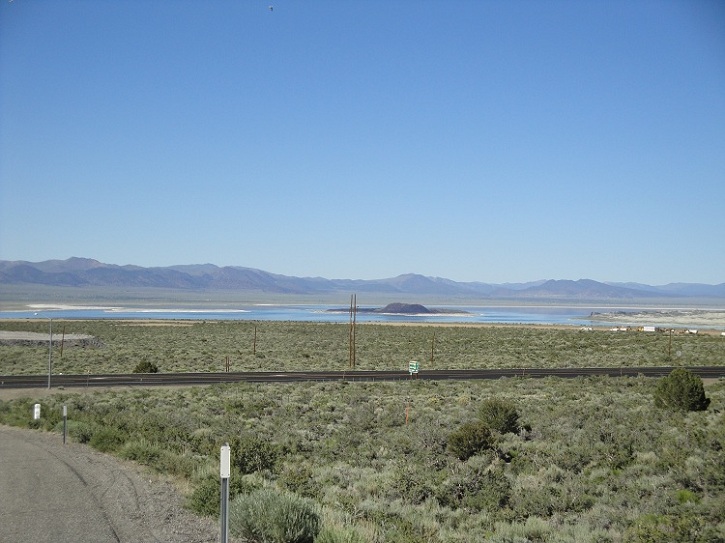 08 Mono Lake.jpg