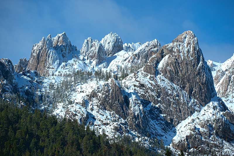 castle-crags-state-park-winter-wonderland-of-snow-capped-granite-peaks.jpg